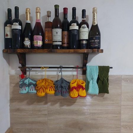 Lela Rezo Guesthouse Kazbegi Eksteriør billede