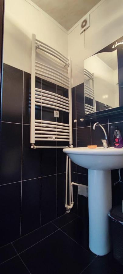 Lela Rezo Guesthouse Kazbegi Eksteriør billede